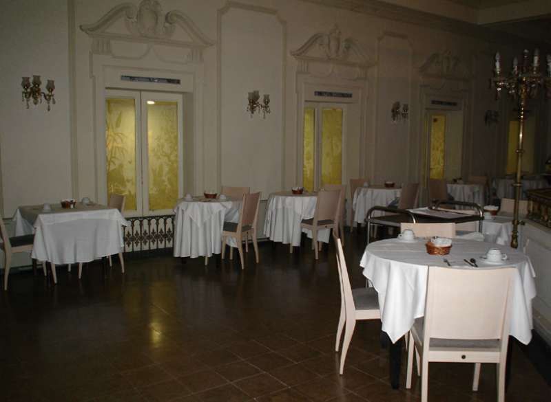 Oriente Atiram Hotel Barcelona Exterior foto